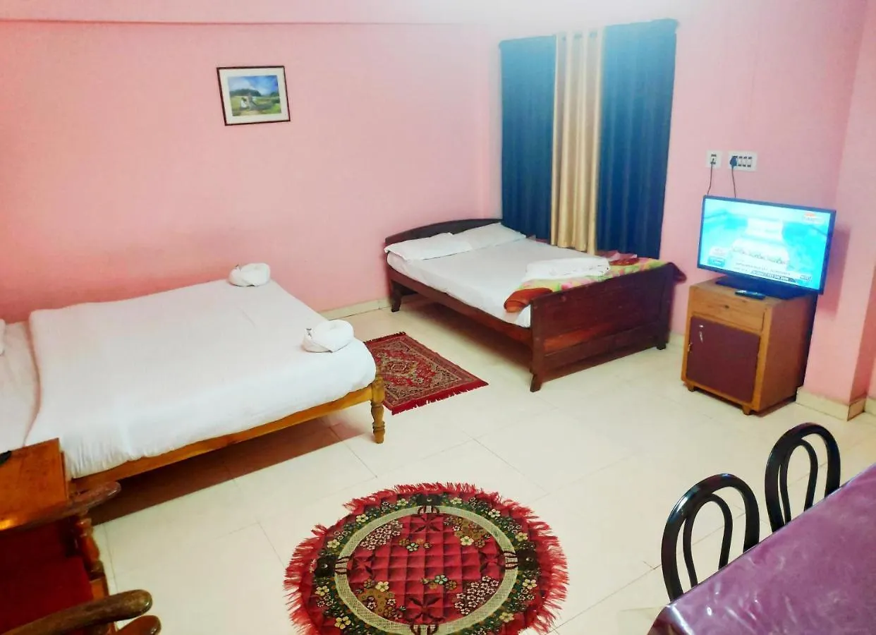 Munnar Downtown Hotel 2*,  India