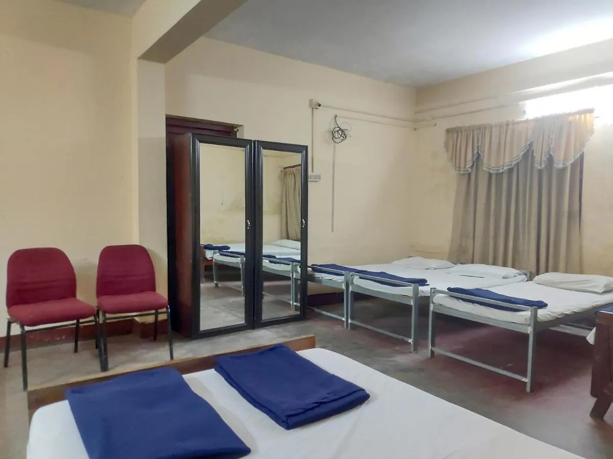 **  Munnar Downtown Hotel India